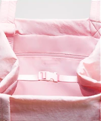 On My Level Carryall Tote Bag 27.5L | Women's Bags,Purses,Wallets