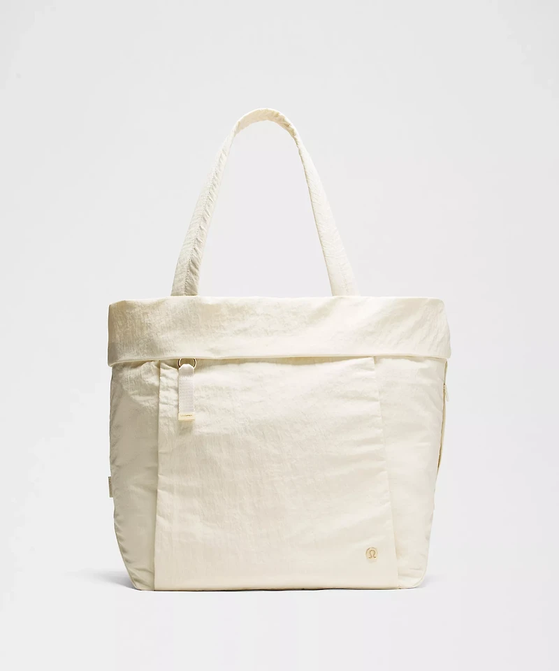 On My Level Carryall Tote Bag 27.5L | Women's Bags,Purses,Wallets