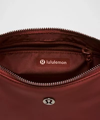 City Essentials Small Shoulder Bag 3L