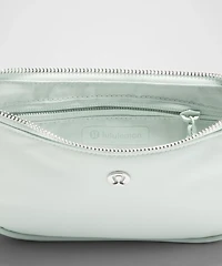 City Essentials Mini Shoulder Bag 1L