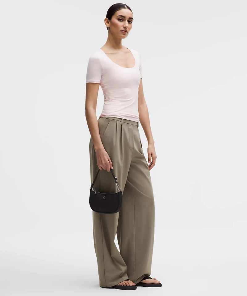 City Essentials Mini Shoulder Bag 1L