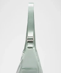 City Essentials Shoulder Bag 4L