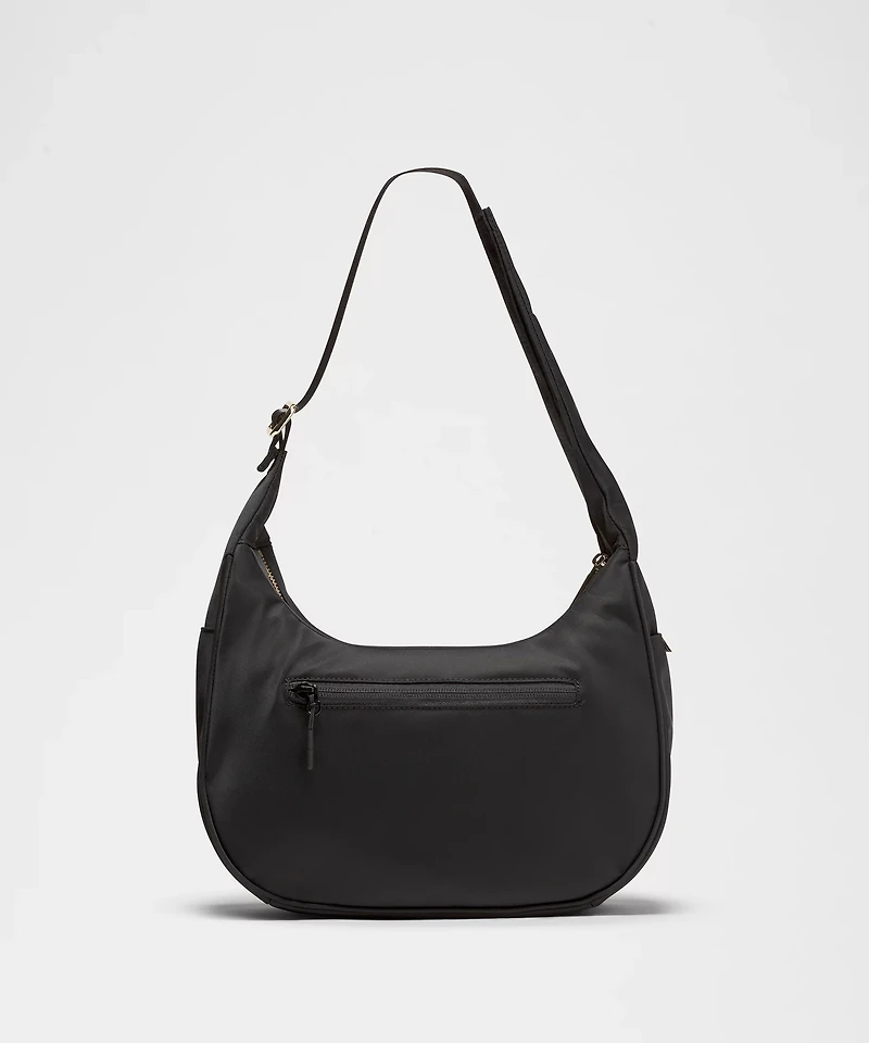 City Essentials Shoulder Bag 4L