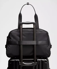 City Essentials Duffle Bag 28L