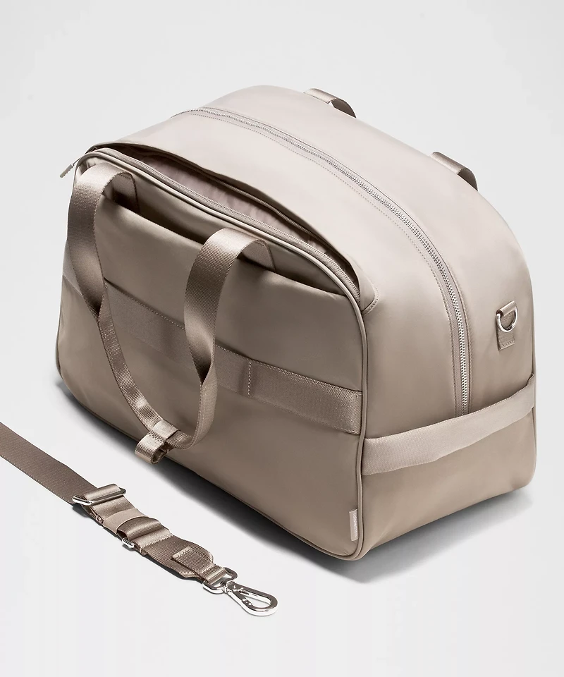 City Essentials Duffle Bag 28L | Women's Bags,Purses,Wallets