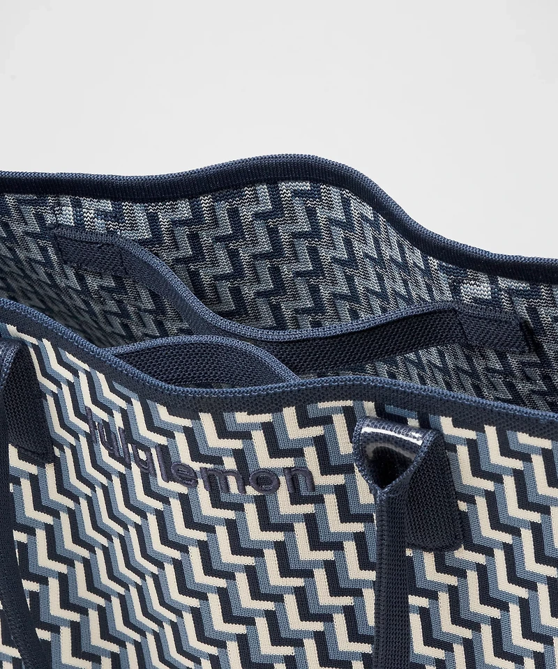Classic Knit Tote Bag 18L | Women's Bags,Purses,Wallets