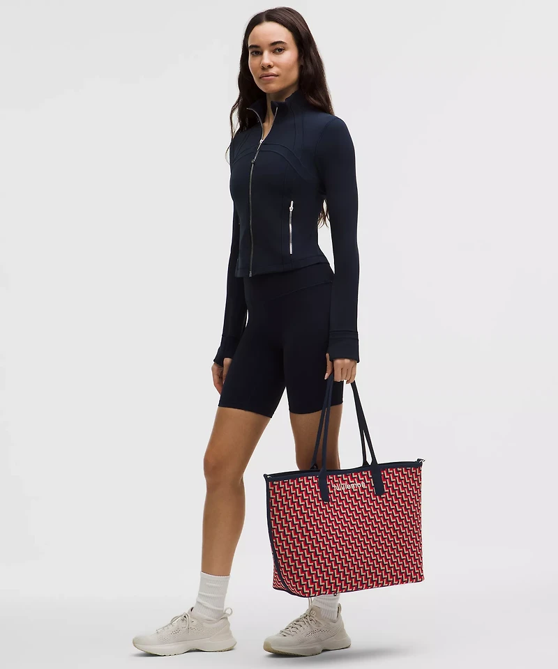 Classic Knit Tote Bag 18L