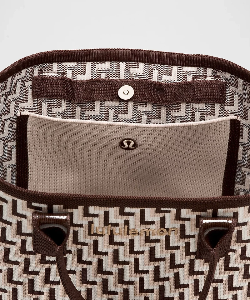 Classic Knit Small Tote Bag 8L | Women's Bags,Purses,Wallets