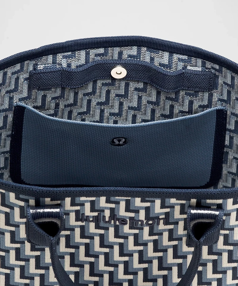 Classic Knit Small Tote Bag 8L | Women's Bags,Purses,Wallets