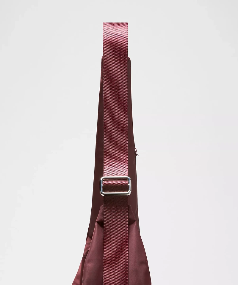 City Essentials Oversized Shoulder Bag 18L