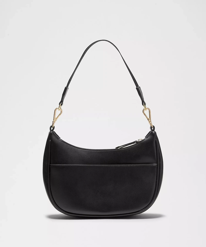 City Essentials Small Shoulder Bag 3L *Smooth Leather Alternative