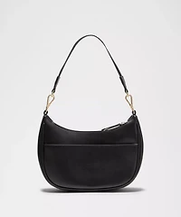 City Essentials Small Shoulder Bag 3L *Smooth Leather Alternative