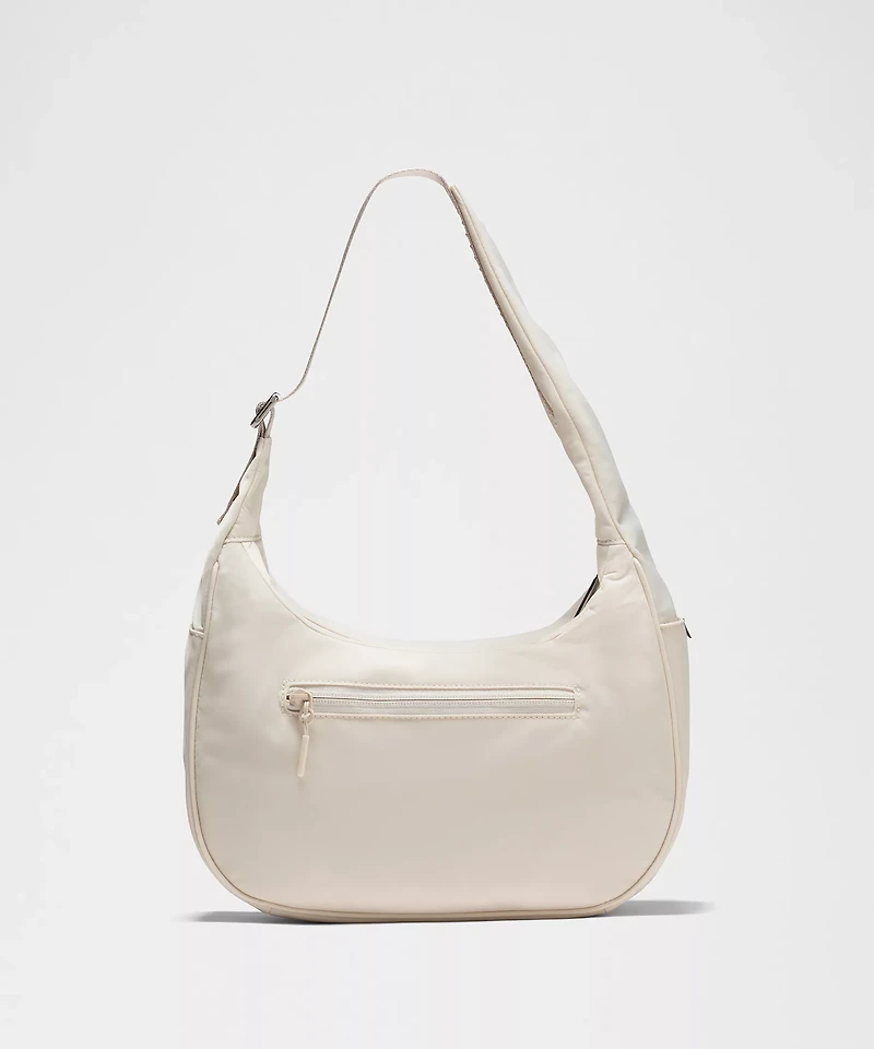 City Essentials Shoulder Bag 4L