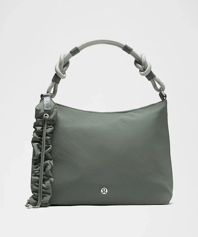 Lululemon athletica Convertible Crossbody Bag 6.5L at Hamilton Place in  Chattanooga, TN