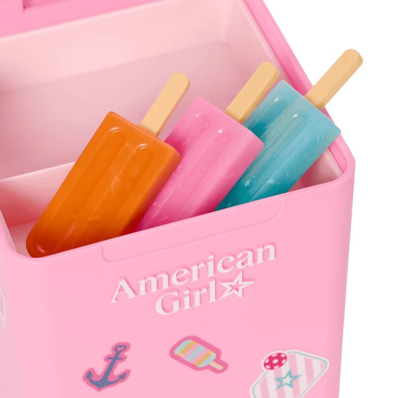 Raquel Reyes™ Gift Set (Girl of the Year™ 2026)