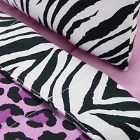 Nicki’s™ Bed & Animal-Print Bedding Set for 18-inch Dolls (Historical Characters