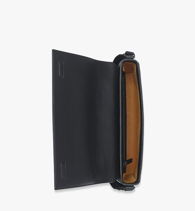 Klassik Messenger in Maxi Monogram Leather