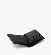 Ottomar Passport Holder in Visetos