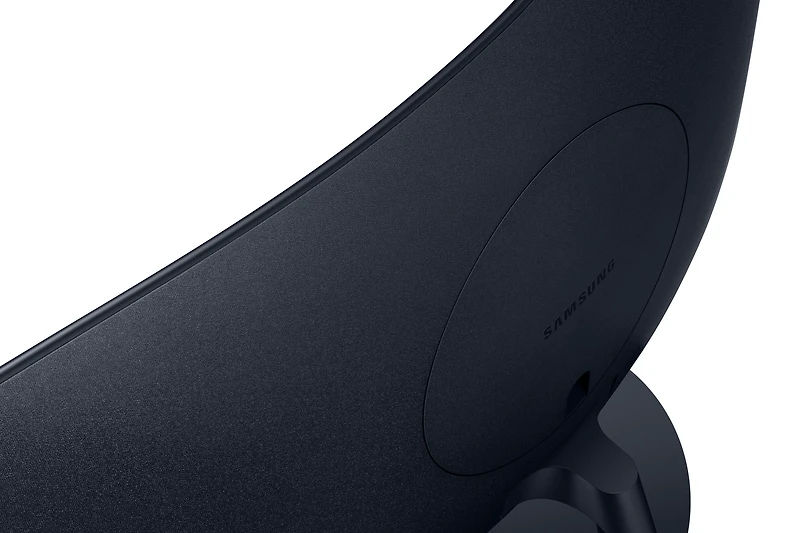 32" Curved Monitor with optimal curvature