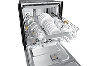 Smart Stormwash+ 6 Series 44 dBA Dishwasher with AutoRelease | Samsung Canada