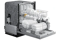 48 dBA Smart Dishwasher with StormWash™ | Samsung Canada