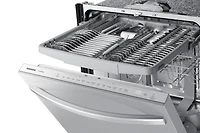 46 dBA Smart Dishwasher with StormWash™ | Samsung Canada
