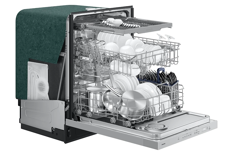 48 dBA 5500 Series Dishwasher with 3rd Rack | Samsung Canada