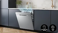 48 dBA 5500 Series Dishwasher with 3rd Rack | Samsung Canada