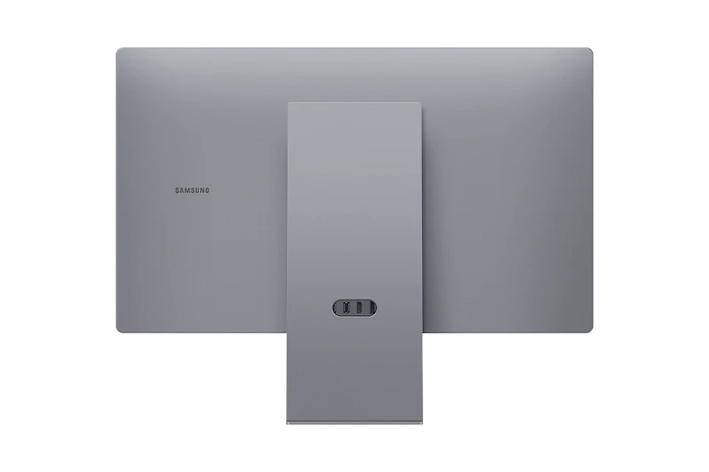 32" Smart Monitor M9 M90SF 4K OLED Samsung Vision AI (2025) | Samsung Canada