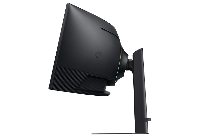 49" Odyssey G9 Gaming Monitor with 240Hz Refresh Rate | Samsung Canada