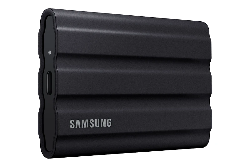 Portable SSD T7 Shield Black | Samsung Canada