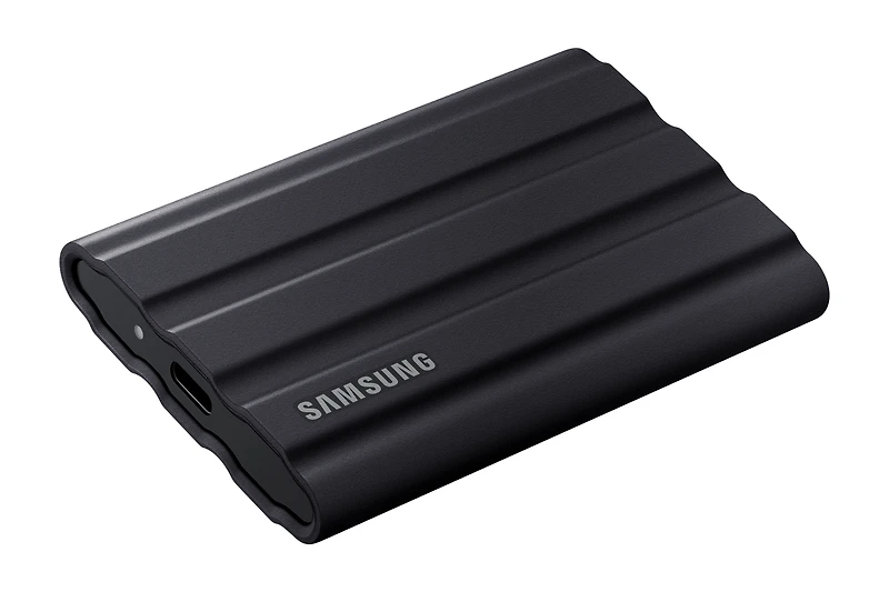 Portable SSD T7 Shield Black | Samsung Canada