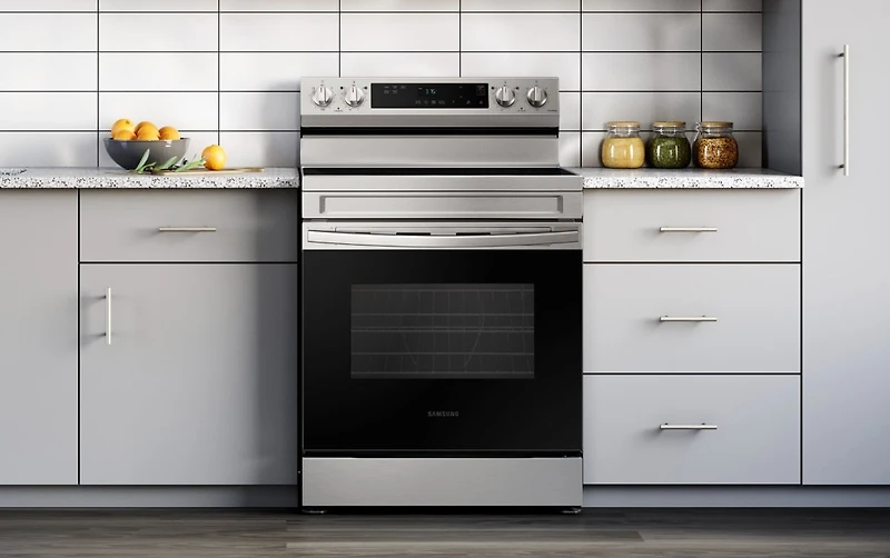 30" 6.3 cu. Ft. Smart Electric Freestanding Range | Samsung Canada