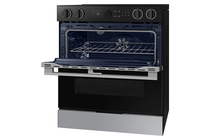 6.3 cu.ft. Electric Slide-In Dual Door Range with Illuminated Knobs | Samsung Canada
