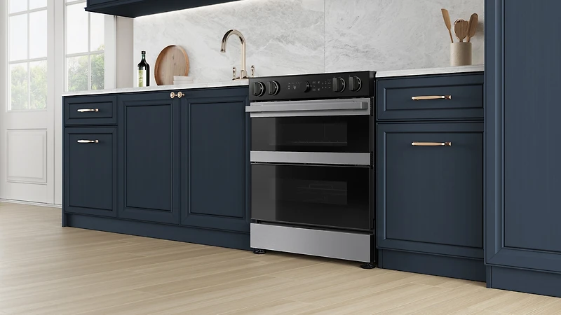 6.3 cu.ft. Electric Slide-In Dual Door Range with Illuminated Knobs | Samsung Canada