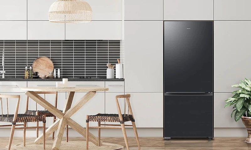 RB5300 Bottom Freezer Refrigerator (2025) | RB15DG6000SRAA | Samsung Canada