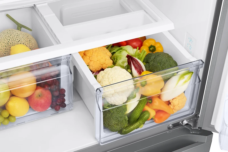 33” Counter-Depth French Door Refrigerator with Twin Cooling Plus™ | Samsung Canada