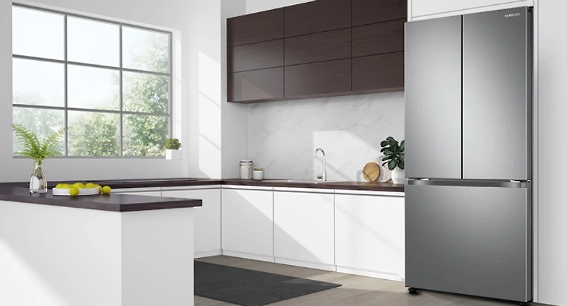 33” Counter-Depth French Door Refrigerator with Twin Cooling Plus™ | Samsung Canada