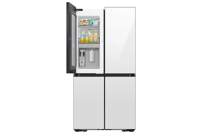36" 23 cu.ft. Bespoke Counter Depth 4-Door Flex Fridge with Beverage Center | Samsung Canada