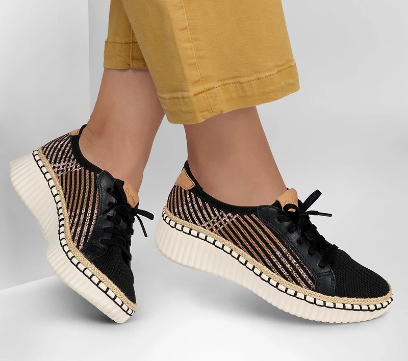 Wilshire Blvd - Breezy Stroll