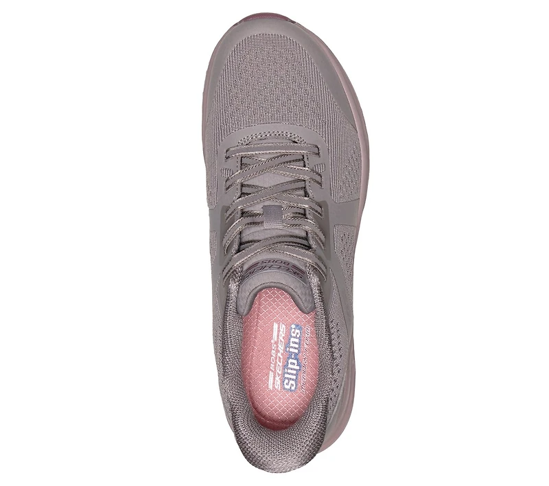 Skechers Slip-ins: BOBS Sport Arc Waves Remix