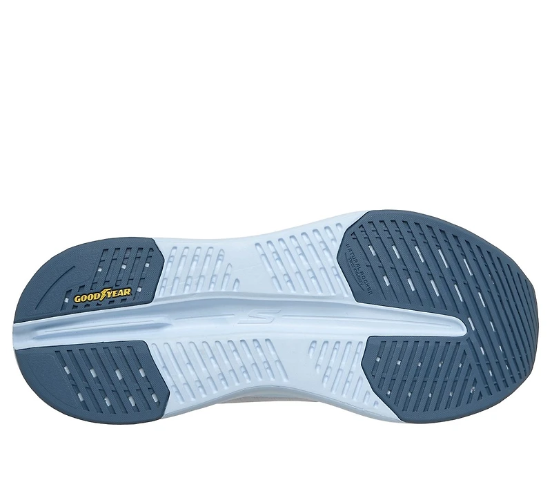 Max Cushioning Glide-Step