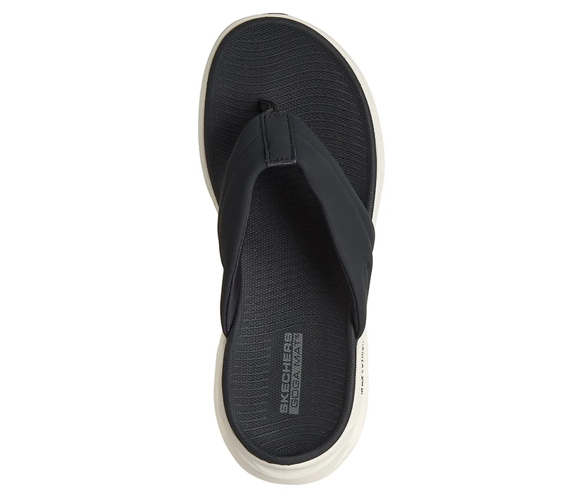 Max Cushioning Glide-Step Sandal