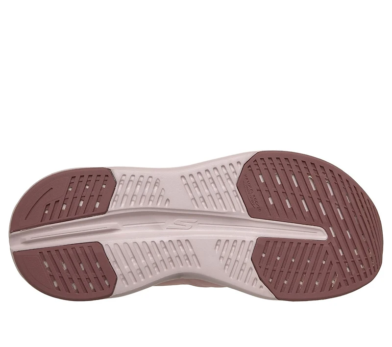 Max Cushioning Glide-Step Sandal
