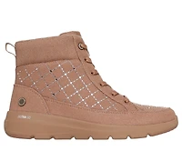 Martha Stewart: Glacial Ultra - Spotlight