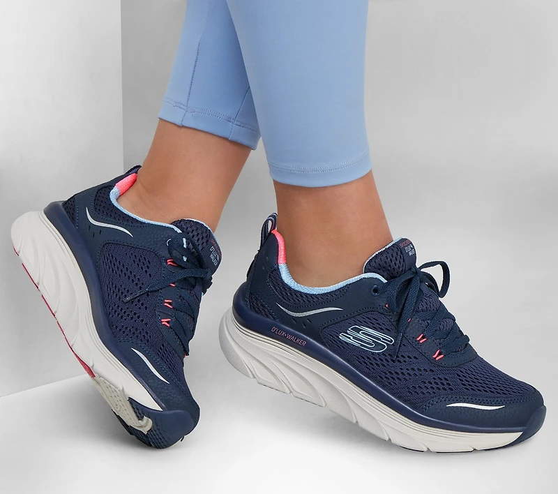 Relaxed Fit: D'Lux Walker - Infinite Motion