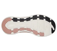 Relaxed Fit: D'Lux Walker - Let it Glow