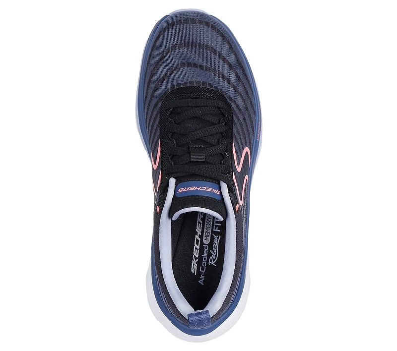 Relaxed Fit: D'Lux Vapor