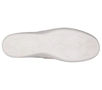 Martha Stewart: Pier-Lite - Reflection
