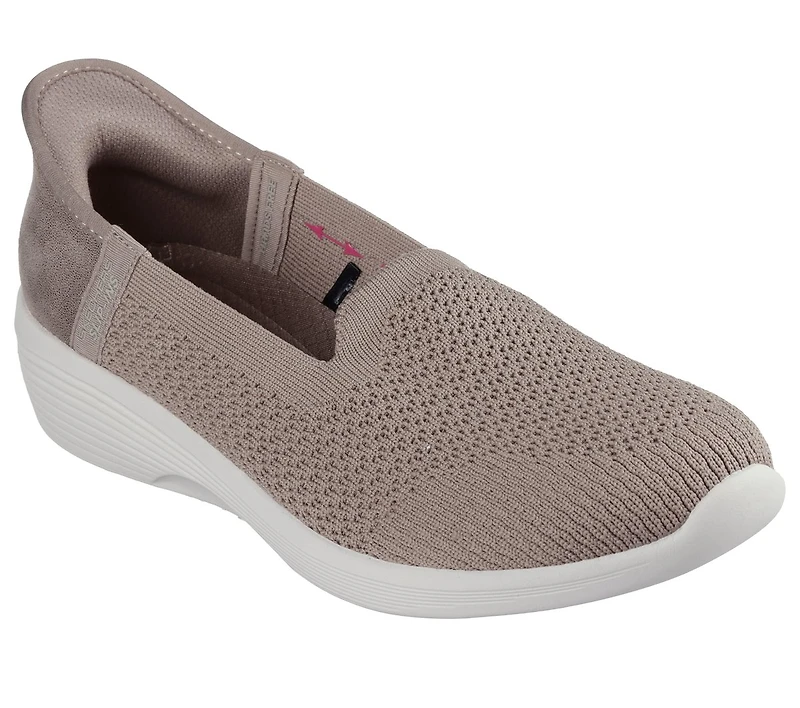 Skechers Slip-ins: Arya